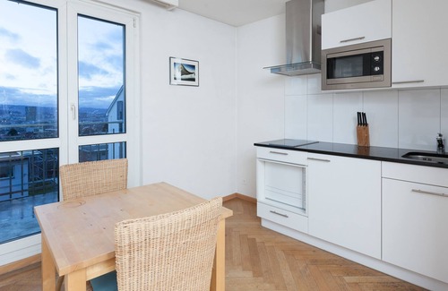 Oberstrass Apartment | Convenient Apartments Swiss Star University: Pet Friendly & More