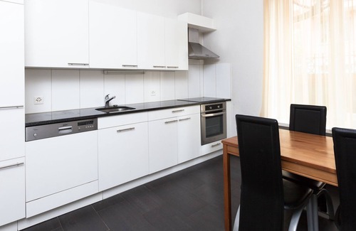 Oberstrass Apartment | Convenient Apartments Swiss Star University: Pet Friendly & More