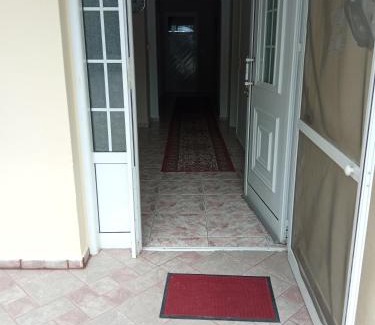 Veroia Apartment | Nature Retreat: Guest Rated 9.5, Pet & Child Friendly