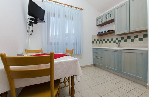 Primosten Burnji Apartment | Oceanfront Apartments Toni: Rated 10/10 for Family Stays