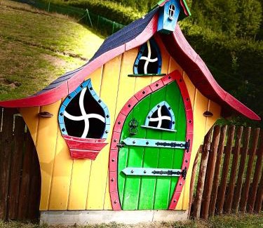 Velke Karlovice Apartment | Pet-Friendly Apartments Ve dvoře with High Guest Ratings