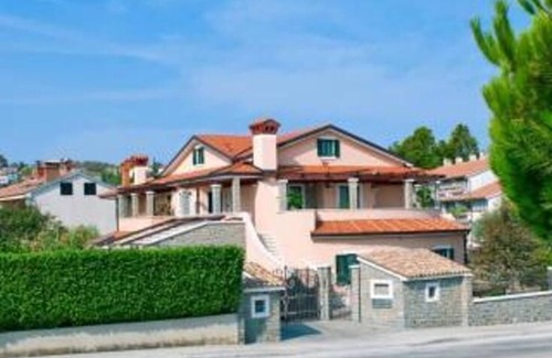 Izola Apartment | Relax at Apartments Villa Marittima with Ocean View & Spa