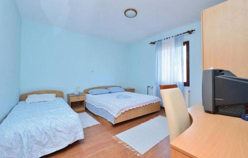 Vlasici Apartment | Family-Friendly Apartments with Parking in Vlasici, Pag
