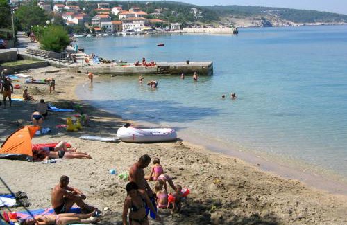 Polje Apartment | Pet-Friendly Apartments with Parking in Krk - Guest Rated 9/10