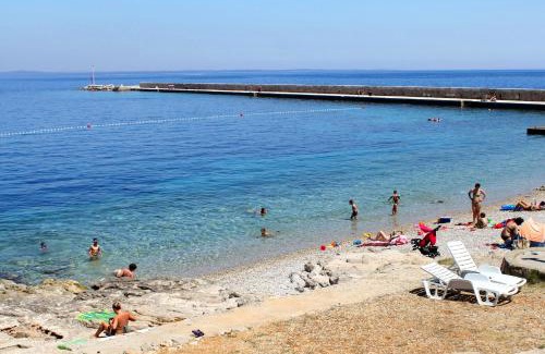 Veli Losinj Apartment | Convenient Apartments with Parking in Veli Losinj