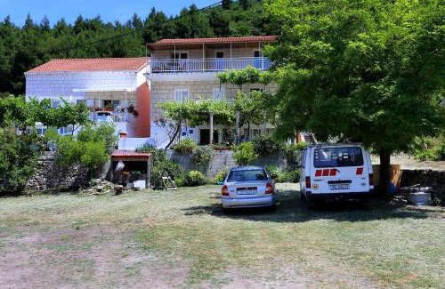 Zuljana Apartment | Child-Friendly Apartments with Parking in Zuljana, Peljesac