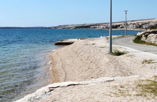 Kustici Apartment | Family-Friendly Apartments with Parking in Kustici, Pag
