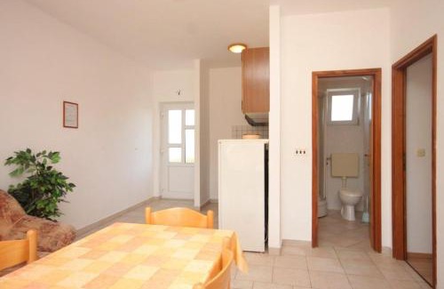 Bozava Apartment | Pet-Friendly Apartments with Parking in Bozava, Dugi Otok