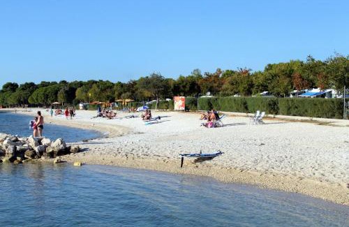 Valbandon Apartment | Ideal Apartments in Valbandon with Parking & Family-Friendly