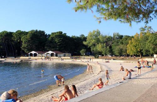 Valbandon Apartment | Ideal Apartments in Valbandon with Parking & Family-Friendly