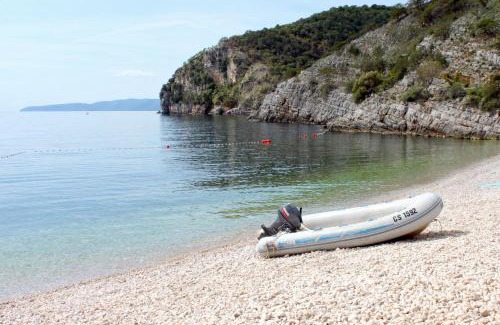Beli Apartment | Pet-Friendly Apartments with Parking in Beli, Cres