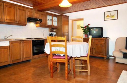 Katoro Apartment | Pet-Friendly Apartments with Parking in Umag - Rated 9.6