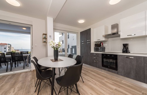 Novalja House | Relaxing Ocean View Apartments with Pool for 12 Guests