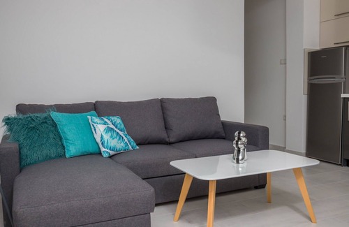 Klanfari Apartment | Oceanfront Apartments Zorica in Dramalj with Breakfast