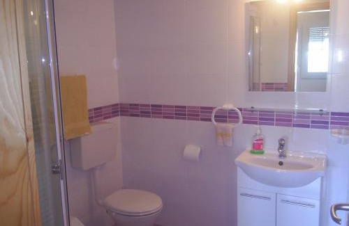 Catrnja Apartment | Stylish Apartments Zafran - Family-Friendly and Rated 8.9