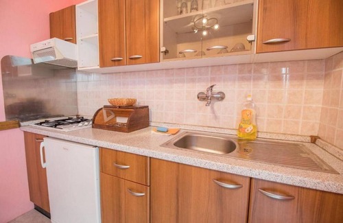 Palit Apartment | Cozy Oceanfront Apartments Željka - Family-Friendly Getaway