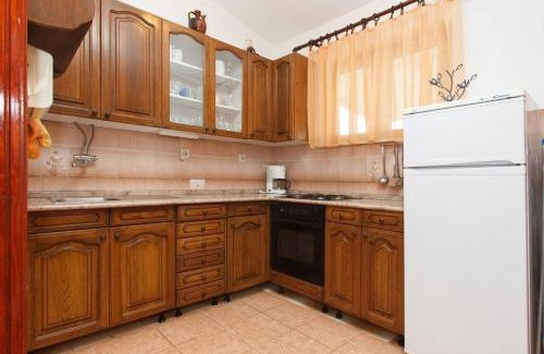 Seget Vranjica Apartment | Garden Oasis at Apartments Zeljko - Guest Rated 9.5/10