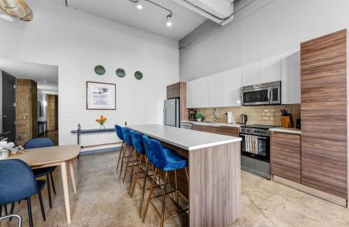 Downtown Dallas Apartment | Apartmint at Evergreen St - Dallas