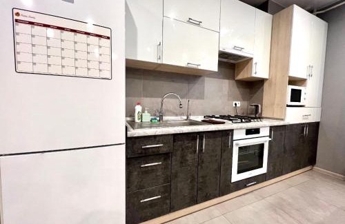 Svitlogirske Apartment | Pet-Friendly Studio in Modern ApartPoltava - Rated 10/10