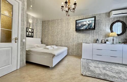 Poltava Apartment | Experience Italy in the Heart of Poltava - Guest Rated 9.6