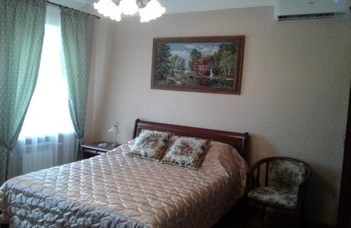 Kaliningrad Apartment | Top-Rated ApartRetro in City Center with Breakfast Included