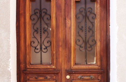 Chugureti House | Pet-Friendly ApartTen: 2 BR Apartment with Breakfast