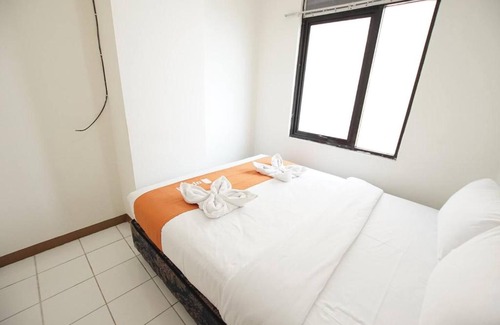 Tanjung Priok Apartment | Budget-Friendly Stay at Apatel Metro Sunter 185 with Pool