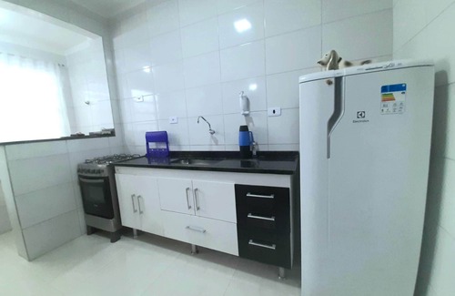 Vila Assuncao Apartment | Beachfront Apê: Embrace Serenity with Sea Views