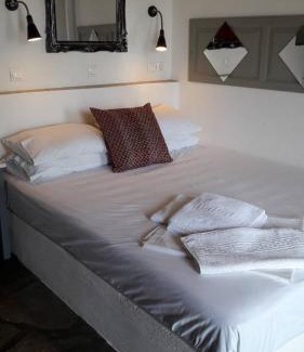 Skopelos Hotel | Family-Friendly Aperanto Galazio with Top Guest Ratings