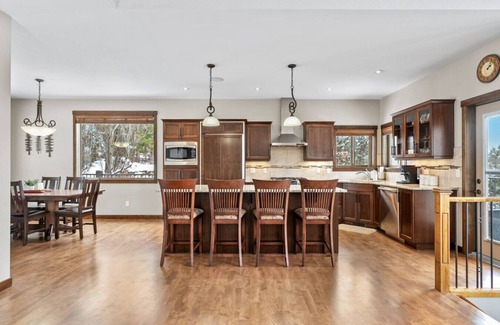 East Kootenay House | Apex Adventures | Pool Table/Air Hockey | Fireplace