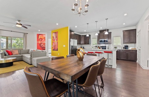 Apex House | Relaxing 4BR Retreat with Home Theatre & Pool Access!