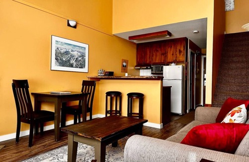 Okanagan-Similkameen Apartment | Apex Mountain ~ Alpine Ski Inn ~ Best Location on The Hill