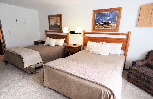 Okanagan-Similkameen Apartment | Welcoming Apex Mountain Inn Standard Room 223 Condo Stay
