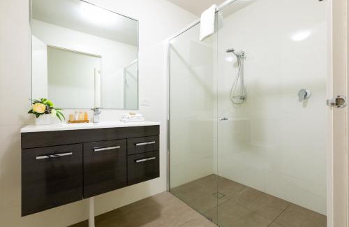 Wangaratta Apartment | Family-Friendly Apex Park Holiday Apartments with Great Reviews