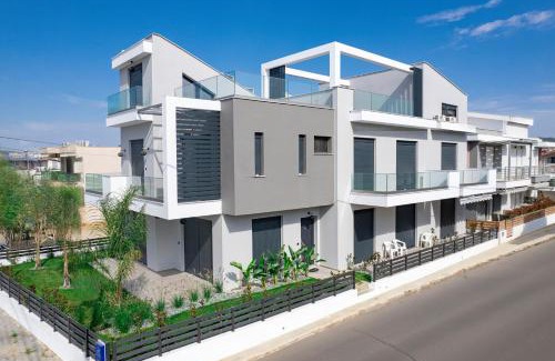 Ofrinion Apartment | Guest Rated 9.2: Aphrodite Residential Complex Awaits You