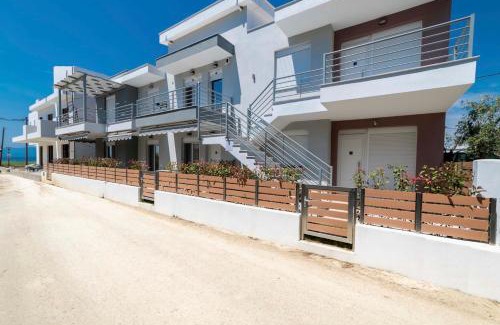 Ofrinion Apartment | Guest Rated 9.2: Aphrodite Residential Complex Awaits You