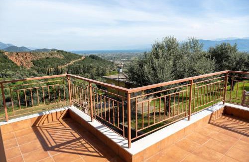 Nafpaktos Apartment | Aphrodite's Villa 1 Romantic Sea View Escape