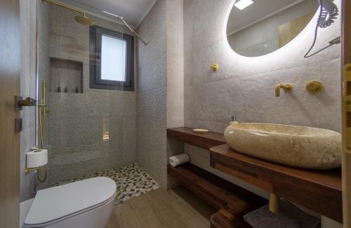 Moudros House | Oceanfront Aphrodite Stone Apartments with Private Beach Access