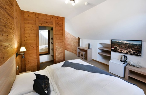 Tatranska Lomnica Hotel | Experience APLEND Hotel Kukučka: 4-Star Comfort Awaits