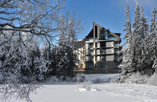 Strbske Pleso Apartment | Relax at APLEND Lake Resort with Hot Tub and Family Fun