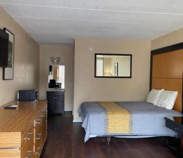 Winchester Hotel | Discover APM Inn and Suites: Pet-Friendly with Pool Access