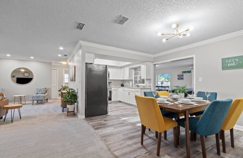 Apollo Beach House | Family-Friendly Apollo Beach Home with Pool & Fun Activities