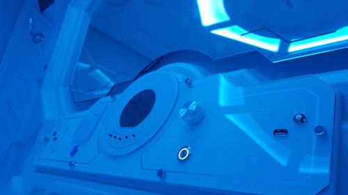 Ende Hotel | Budget-Friendly Apollo Capsule Hotel with Complimentary Breakfast