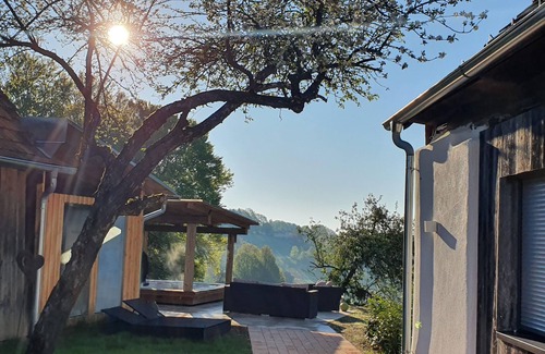 Sankt Marein bei Graz Apartment | Discover Apollo: Wellness Oasis with Spa and Ocean Views