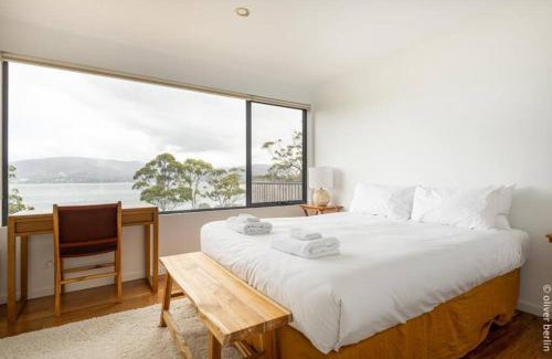 North Bruny House | Enjoy Family-Friendly Comfort at Apollo's Rest Hotel