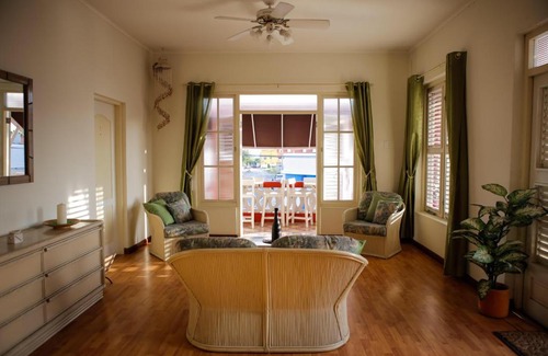 Colon House | Discover Apolonia Boutique Hotel Curaçao - Guest Rated 9/10