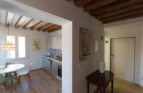 San Polo Apartment | Experience Aponalview Apartment: Top-Rated Family Getaway
