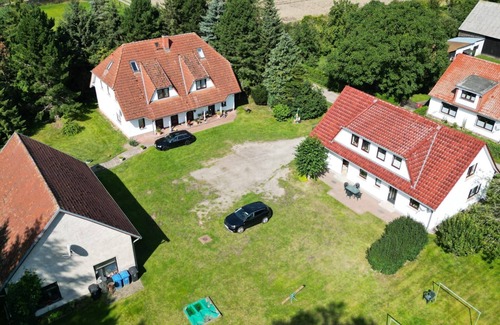 Bergen auf Ruegen Apartment | Ocean View Retreat - Family-Friendly Rügen-fewo 155