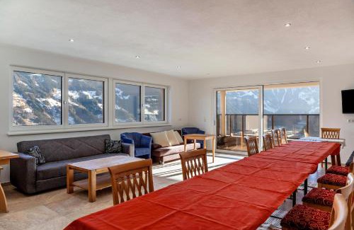 Hippach Apartment | Ideal Retreat for 20 Guests in Innerspielleiten
