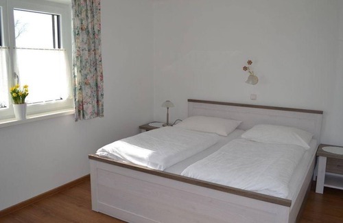 Faistenau Bed & Breakfast | Relax at App. 3 - Apartments Alpenblick with Ocean Views